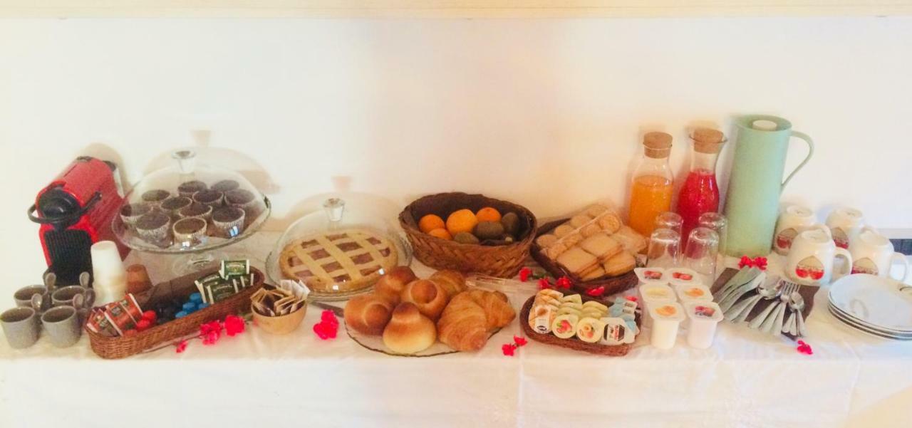 A Due Passi Bed & Breakfast Lorica Bagian luar foto