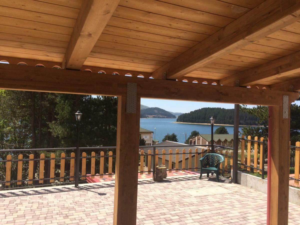 A Due Passi Bed & Breakfast Lorica Bagian luar foto