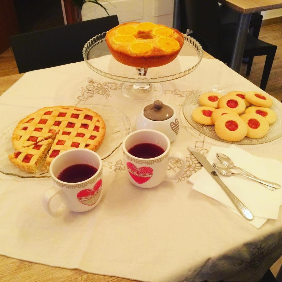 A Due Passi Bed & Breakfast Lorica Bagian luar foto