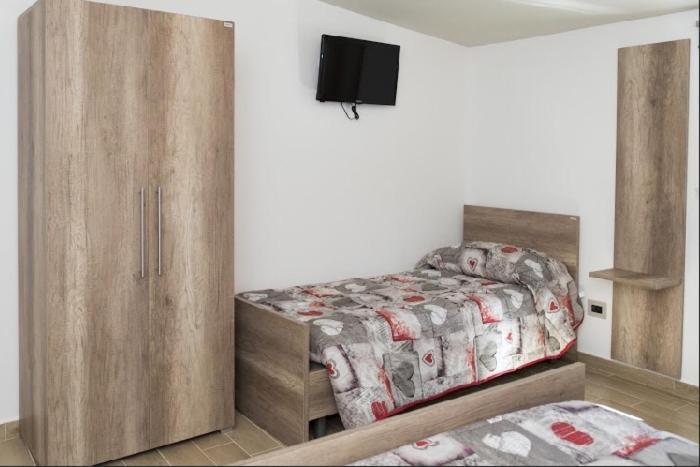 A Due Passi Bed & Breakfast Lorica Bagian luar foto