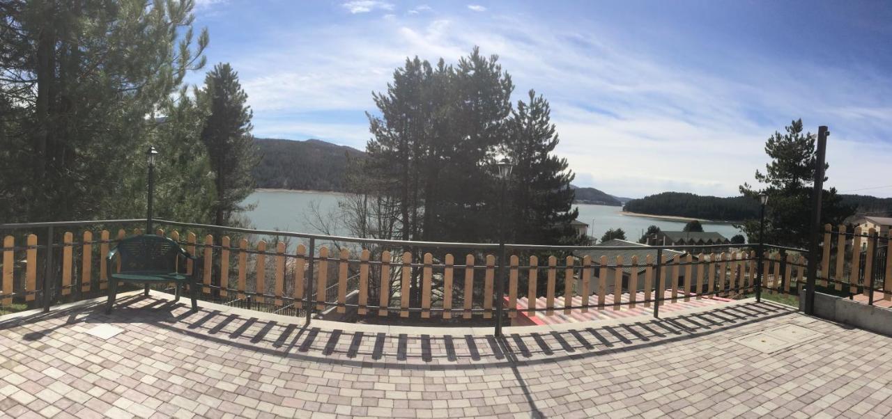 A Due Passi Bed & Breakfast Lorica Bagian luar foto