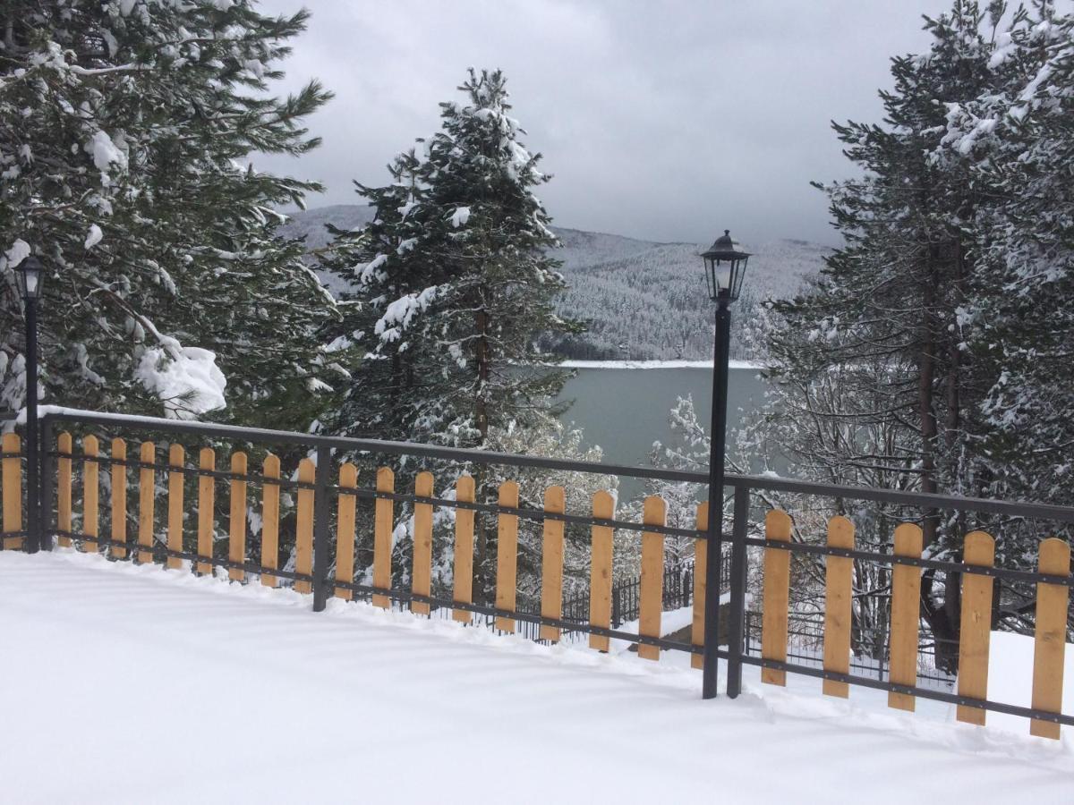 A Due Passi Bed & Breakfast Lorica Bagian luar foto