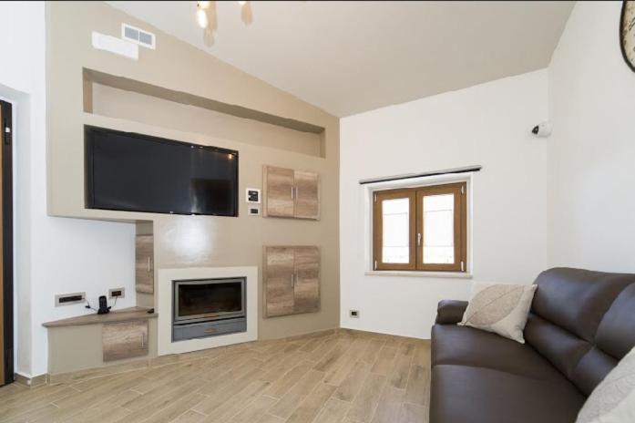 A Due Passi Bed & Breakfast Lorica Bagian luar foto